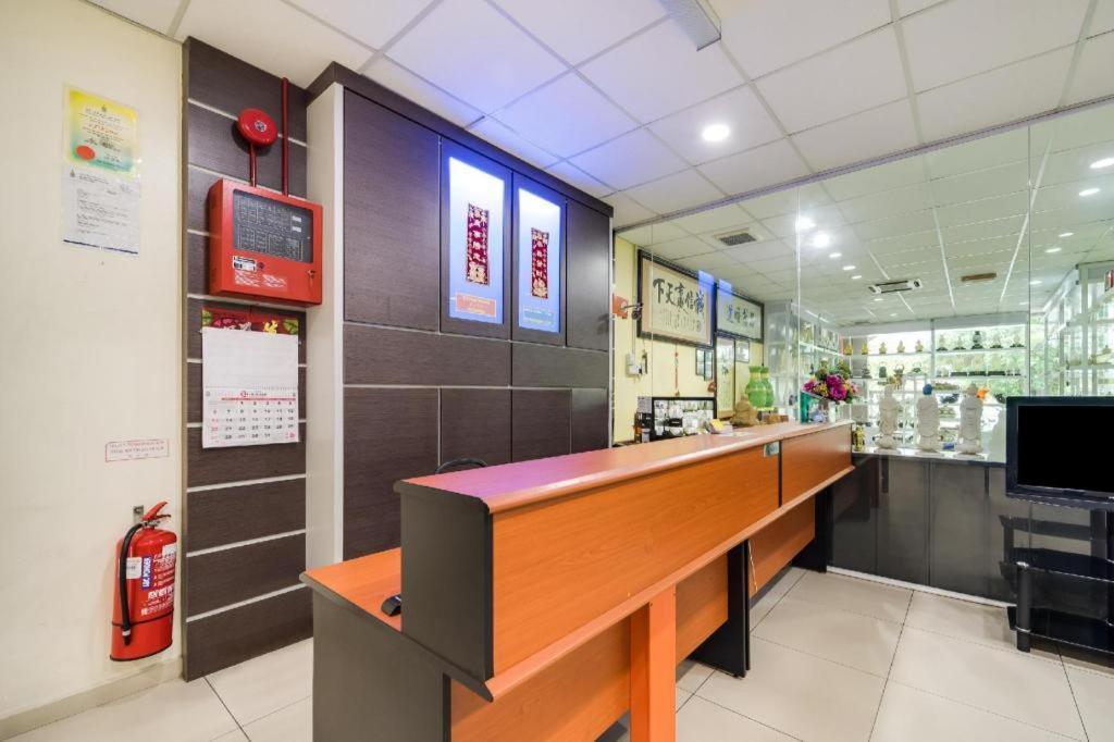 Oyo 301 River Inn Hotel Butterworth Buitenkant foto