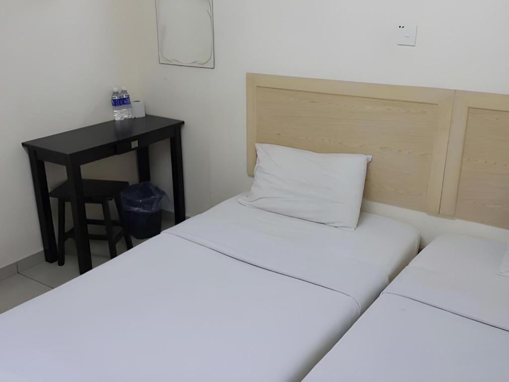Oyo 301 River Inn Hotel Butterworth Buitenkant foto