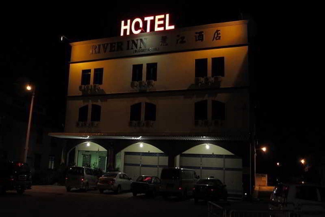 Oyo 301 River Inn Hotel Butterworth Buitenkant foto