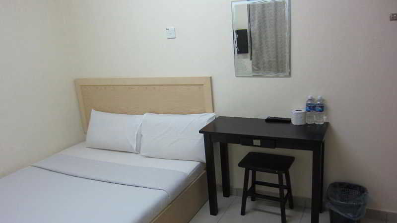 Oyo 301 River Inn Hotel Butterworth Buitenkant foto