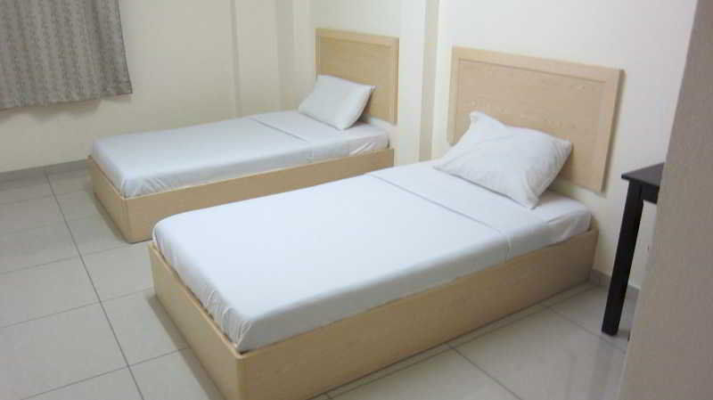 Oyo 301 River Inn Hotel Butterworth Buitenkant foto
