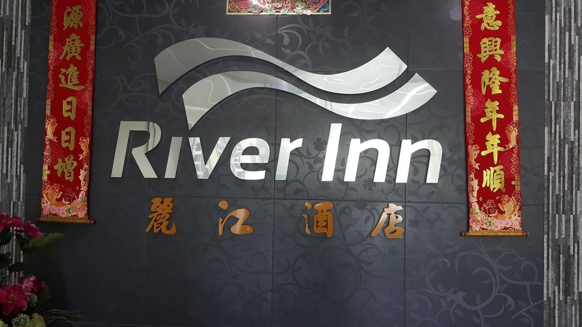 Oyo 301 River Inn Hotel Butterworth Buitenkant foto