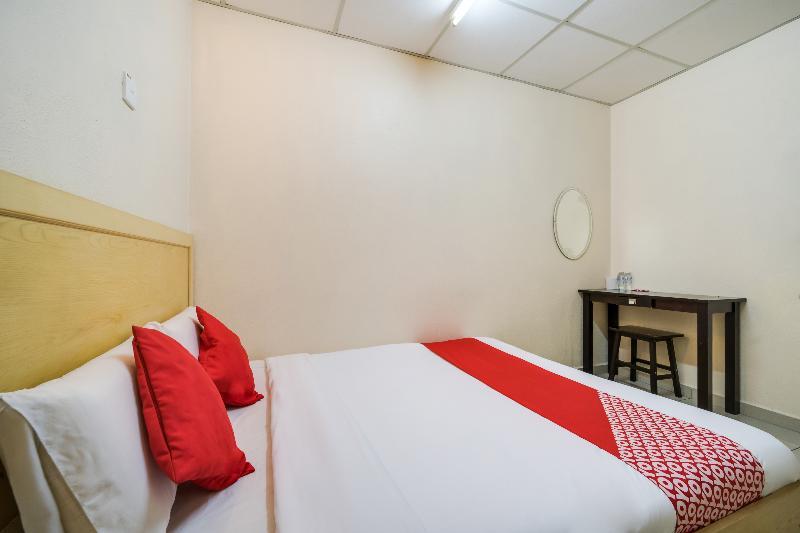 Oyo 301 River Inn Hotel Butterworth Buitenkant foto